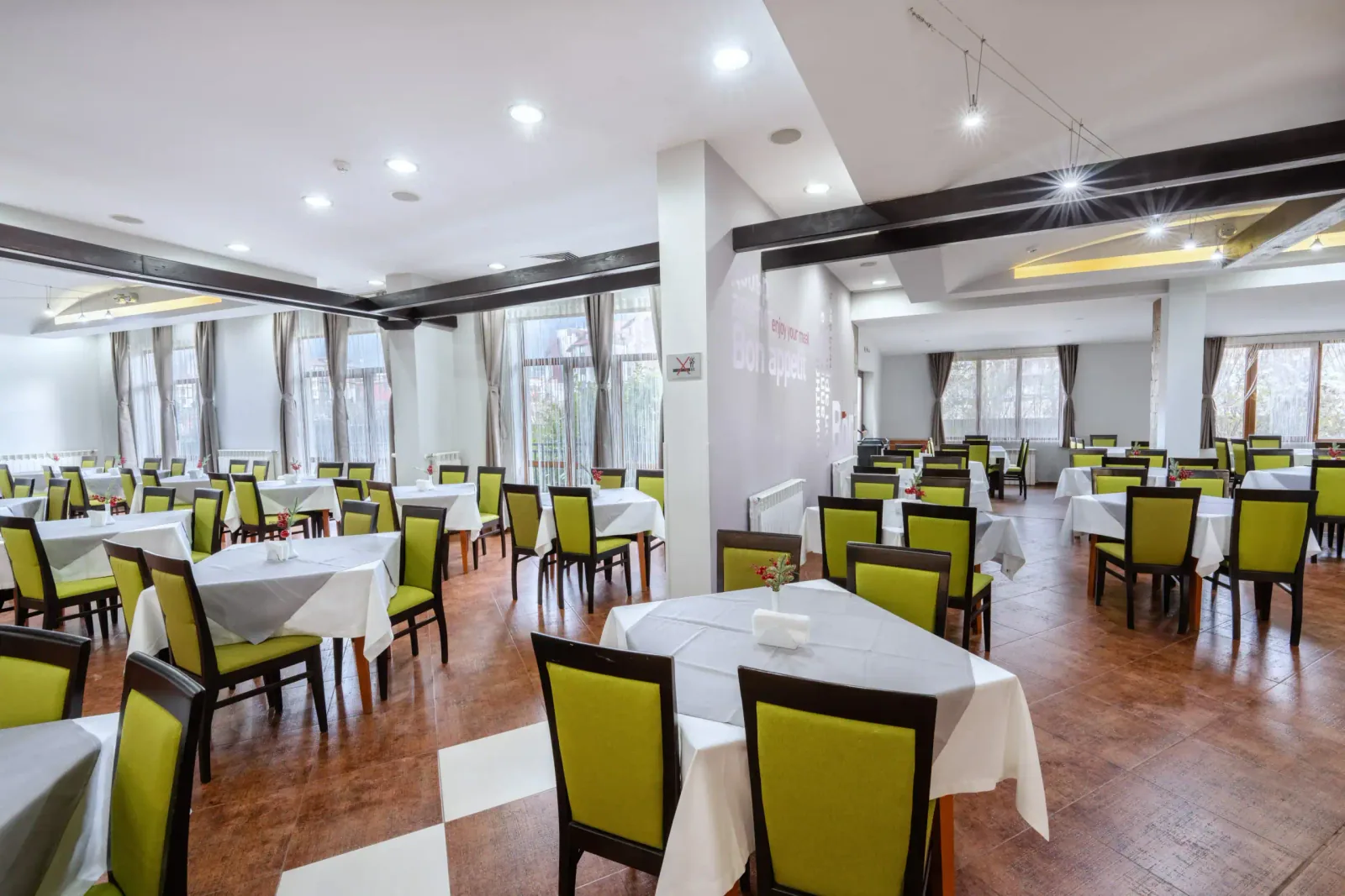 Εστιατόριο του MPM Hotel Guinness