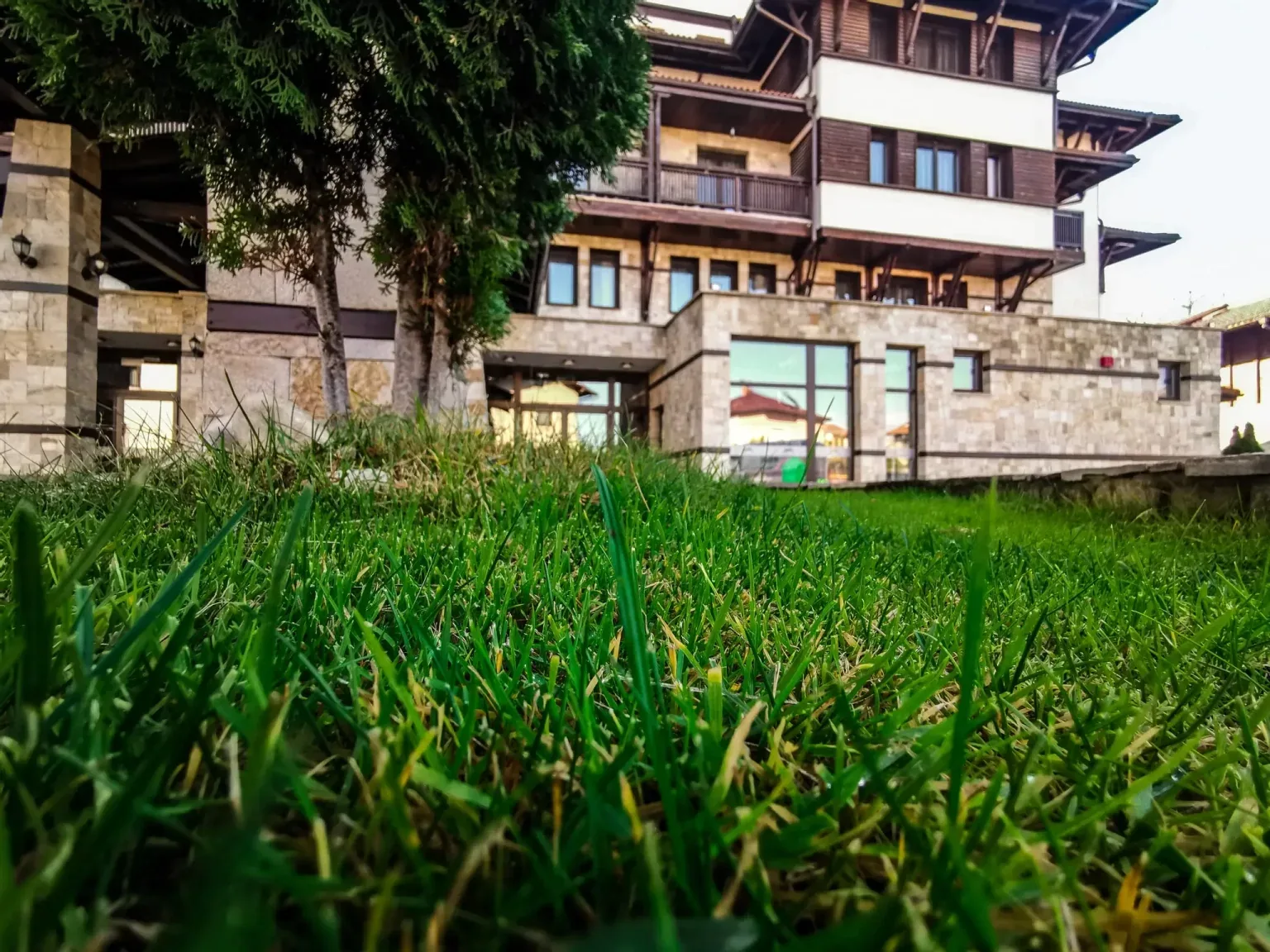 Εξωτερική όψη του Trinity Residence Hotel στο Μπάνσκο